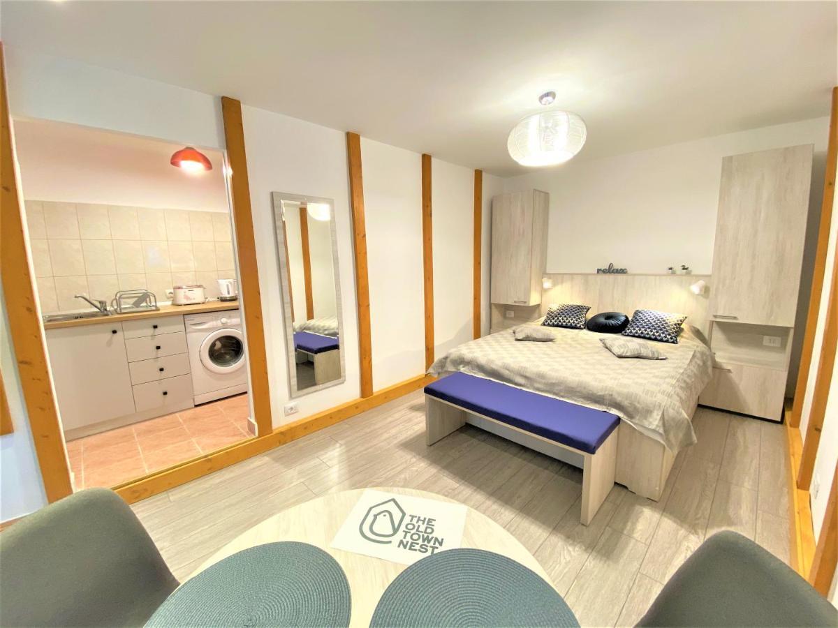 The Old Town Nest Apartment Brasov Exterior photo